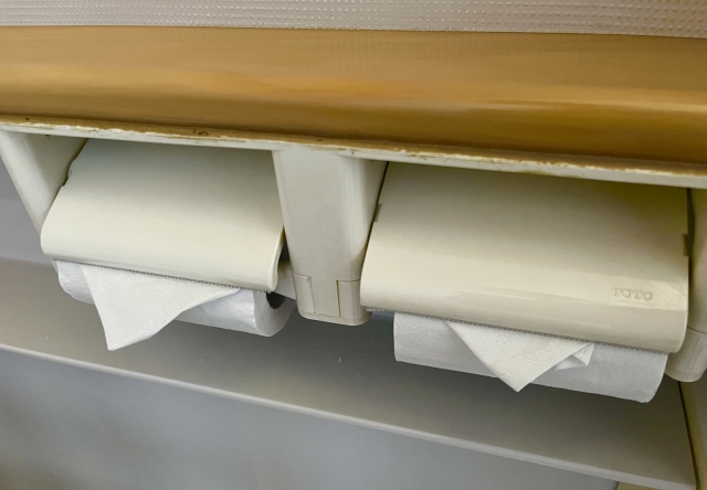 「すべての音が聞こえました」職場トイレが地獄すぎた　冬は極寒、しかも女性社員50人で個室2つ