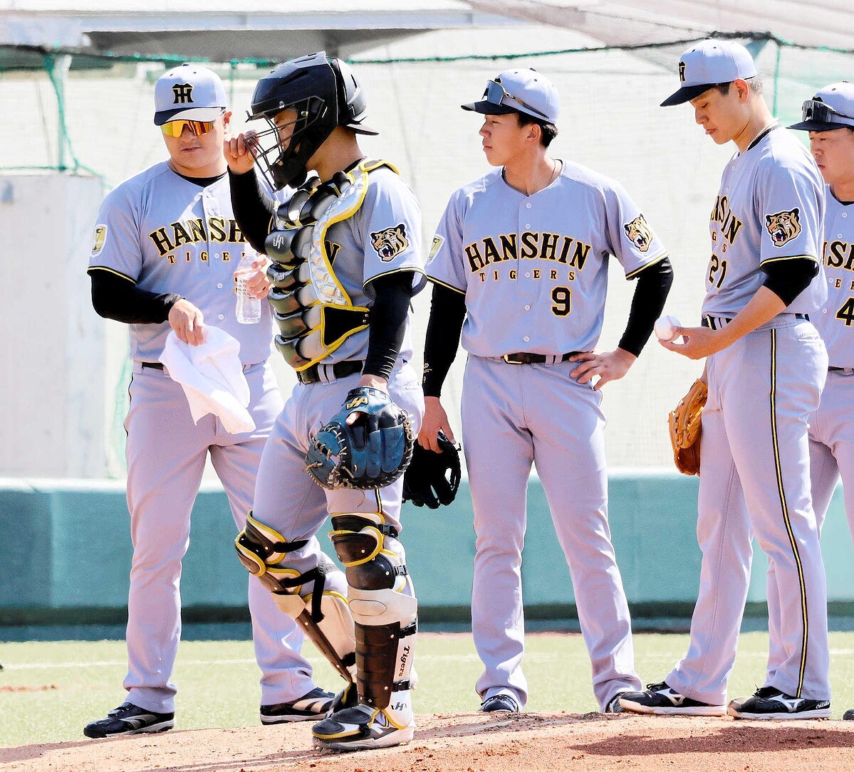 �����󡢣��໰�ݤΥԥ��������ä����ݡʱ����飲���ܡˤΤ�Ȥ���¼�ʺ����飲���ܡˡ�Ω�С�Ʊ�����ܡˤ餬���ޤ�