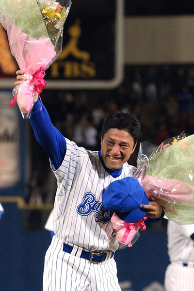 不動産で失敗、馬は走らず…。それでも中根仁はプロ野球で稼ぎ続けた