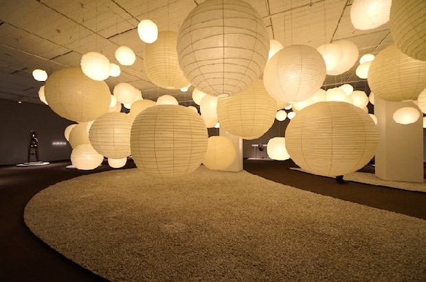 彫刻とは何かを問い続けた、ある芸術家の足跡 『イサム・ノグチ 発見の