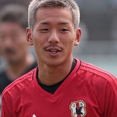 スーパーゴールを決めた井手口陽介 中田英寿氏に似ているとの声相次ぐ ライブドアニュース スーパーゴールを決めた井手口陽介 中田英寿氏に似ているとの声相次ぐ ライブドアニュース