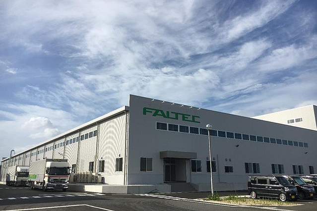 増強する九州工場(福岡県苅田町)の新棟