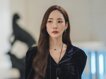 恋人は全員死亡、食事は水と酒のみ　パク・ミニョンが極限まで自分を追い込んだ“美しき容疑者”の裏側