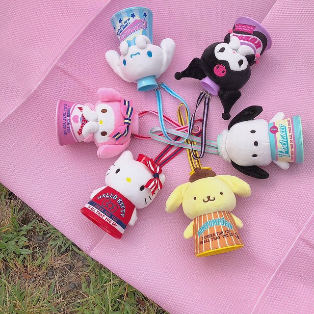 東京オリンピック パラリンピックはサンリオメガホンがマスト 応援グッズに合わせた チアコーデ も楽しんで Peachy ライブドアニュース