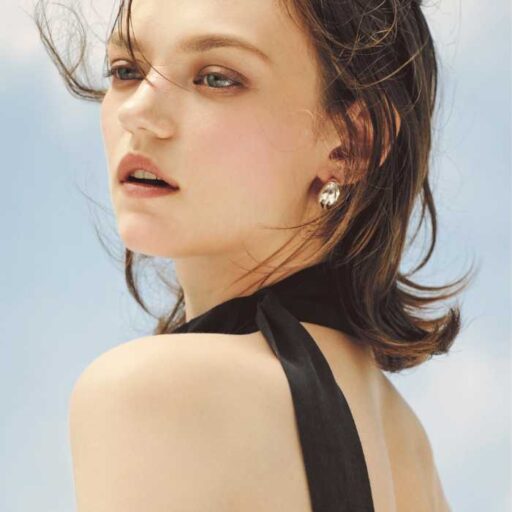 冬の静けさに、春の光をはらんだ風がそっと重なりはじめる頃