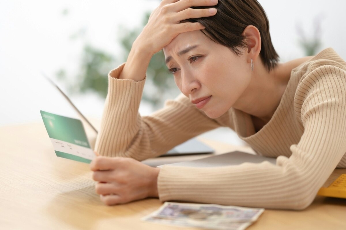 通帳残高50万円→1000円に!?消えたキャッシュカード…引き落としたのは誰?|お金を盗む夫【ママリ】