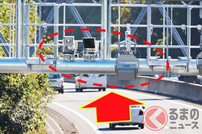 東北の高速道路に「オービスもどき」が急増中？謎の新設機器の正体は