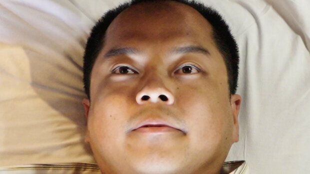 【写真・画像】31歳子供部屋おじさんの劇的イメチェンに「支配人」「CEO感」の大反響 プロ仕立てのオーダースーツが「似合ってる」「悪役俳優にいそう」 1枚目