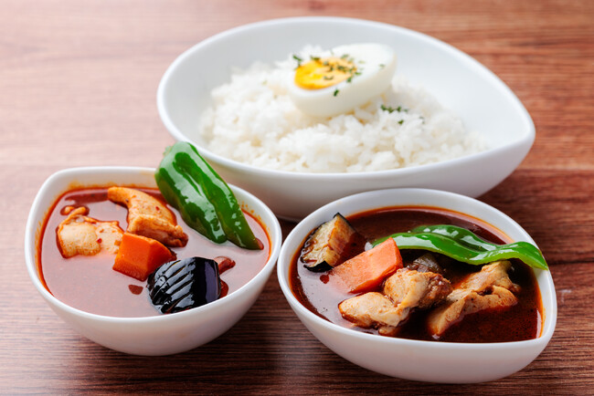 神田カレーグランプリ2025「史上初W受賞」のオオドリーが下北沢へ!「スープカレー屋鴻オオドリー下北沢店」10月3日オープン
