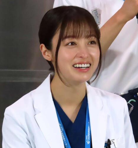 「ヤンドク!」記者会見に出席した橋本環奈