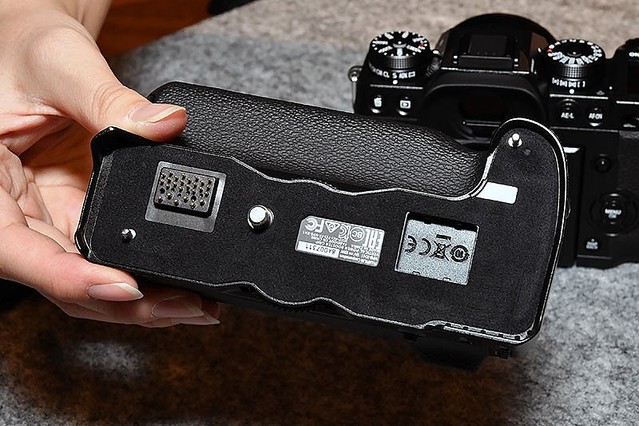 フジフイルム X-H1 手振れ補正機能あり ショット数少 ミラーレス一眼