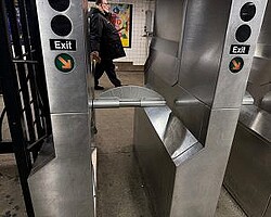 �˥塼�衼���Ǳؤβ����ˤĤ�����Ⱦ����ġ��°פ����ӱۤ����������뤿��Τ�Τ����������餯����ȴ����ΤϤ��䤹�����󶡡�ë����Ϻ���