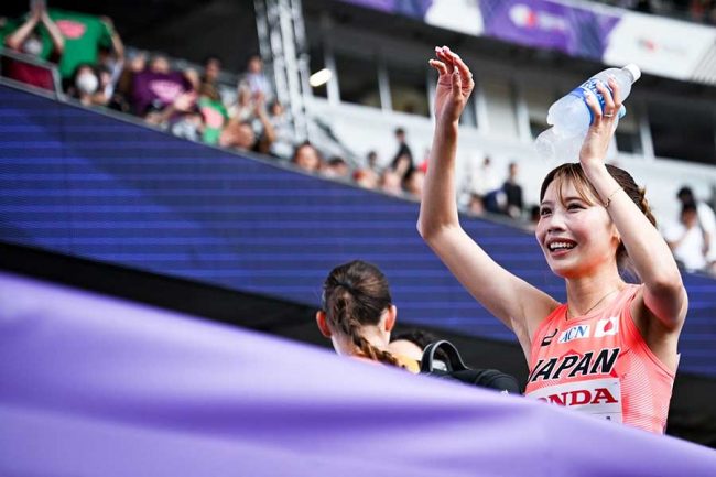 Φ100᡼ȥ㳲˽о줷ҤȤߡڼ̿