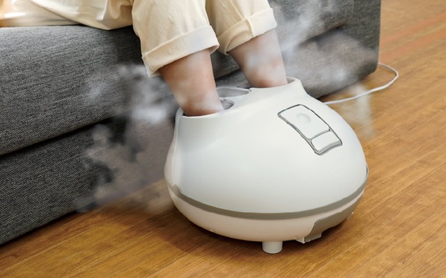 コップ1杯の水でサウナ気分が味わえる!ホットスチームフットバス 「足だけサウナ」