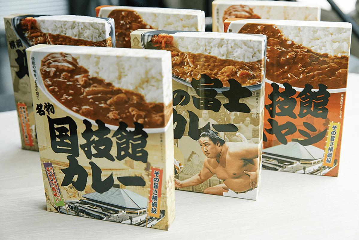 『国技館カレー』シリーズ（SuMALL（すも〜る）公式サイトより）