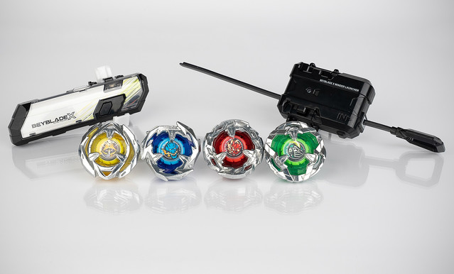 第4世代となる現代版ベーコマ『BEYBLADE X』は、今夏・7月15日に発売