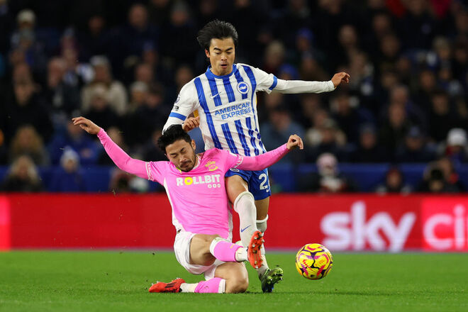 プレミアリーグでの日本人対決も珍しくなくなった。(C)Getty Images