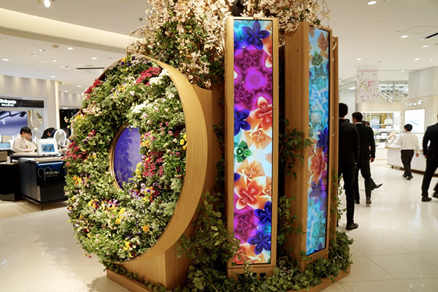 江口靖二のデジタルサイネージ時評 Vol 29 システムとコンテンツの両方が新しいマロニエゲート銀座の10kサイネージ ライブドアニュース