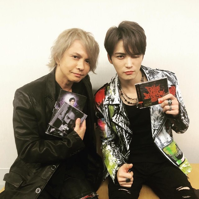 ジェジュン 大ファンのhydeと Mステ で共演 2ショット写真に反響 ライブドアニュース
