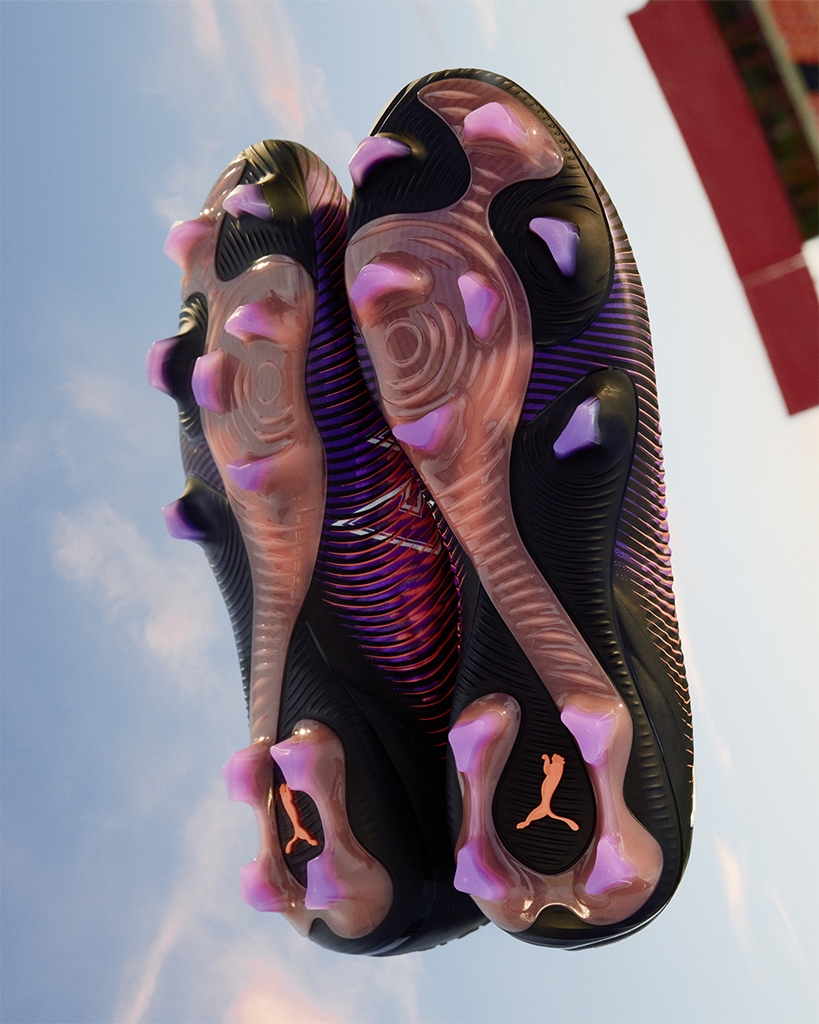 山田新選手サイン付きスパイクプーマONEシリーズ 山田新選手サイン付き