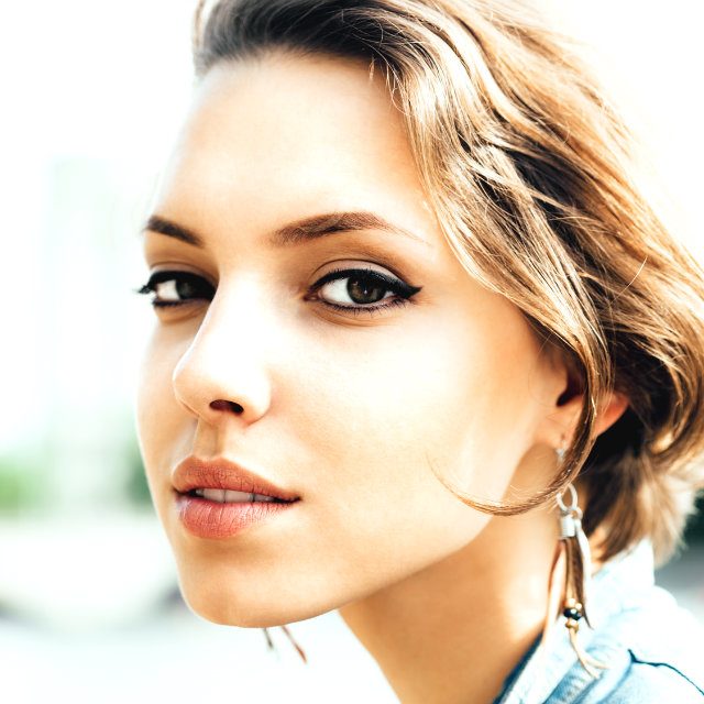 パンパン顔を回避する秘訣 人気モデルたちが取り組む 小顔習慣 最新事情 Peachy ライブドアニュース