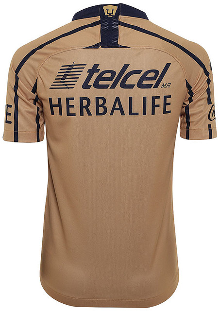 メキシコのプーマス、「死者の日」を祝う“髑髏と骨”のユニフォームを