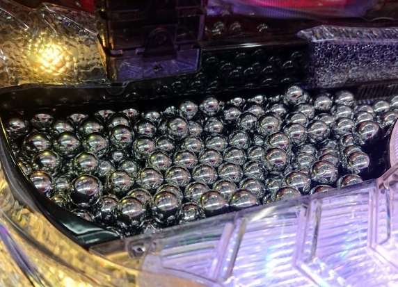 「設定変更すらしない据え置き店も」三重のパチンコ“40時間オールナイト営業”、ユーザーたちの報告　もはや打つのは修行か拷問か