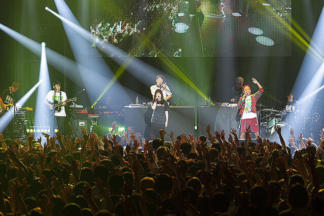 ウカスカジー Mifa Football Park 8周年記念ライブに出演 East End Yuriの26年ぶりパフォーマンスも ライブドアニュース