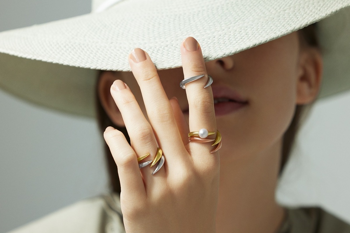 TASAKI「デインジャー ホーン」“鋭い角”モチーフの新作ジュエリー