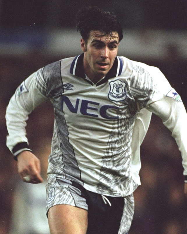 よみがえる90年代！エヴァートン、23-24新アウェイユニは日本の「NEC