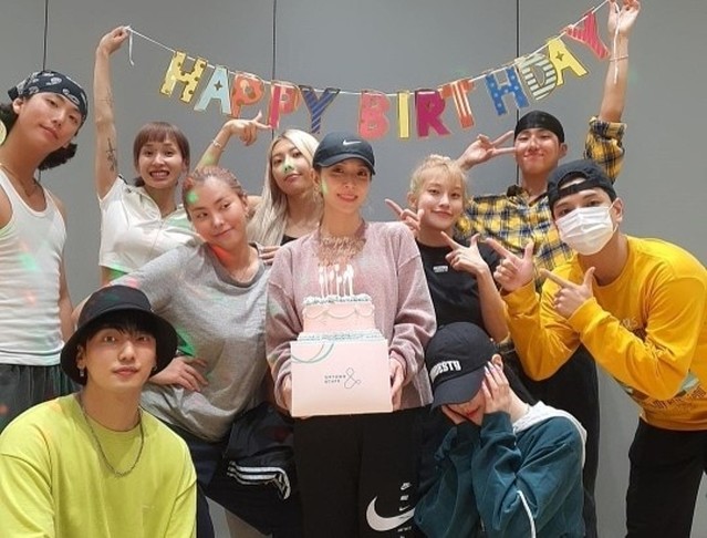 Boa ケーキを持ってにっこり 誕生日を迎えファンにメッセージ 幸せな日 良い音楽で恩返しする ライブドアニュース