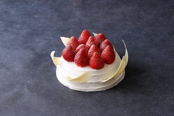 
			見ているだけで幸せ♡美しいクリスマスケーキ10選
		