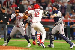 �֥�ー�֥��Υ��ڥ��ʺ��ˤȥ��󥼥륹�Υ��쥢��C��Getty Images