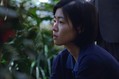 映画『椿の庭』（4月9日より全国順次公開）渚（シム・ウンギョン）（C）2020 “A Garden of Camellias” Film Partners