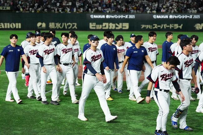 9��Υޥ���ɤ˾夬�ä��ڹ���ɽ���������ܤ����ޤä��ڼ̿�����������