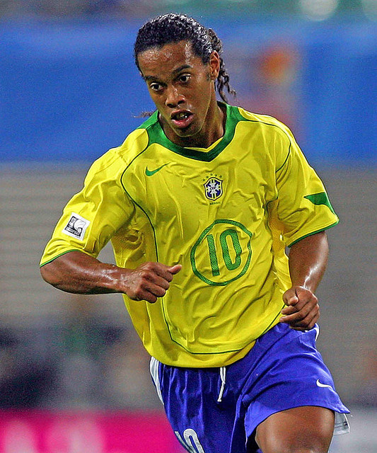 これが王国！ブラジル代表、最高にシビれる「カナリア色のユニフォーム