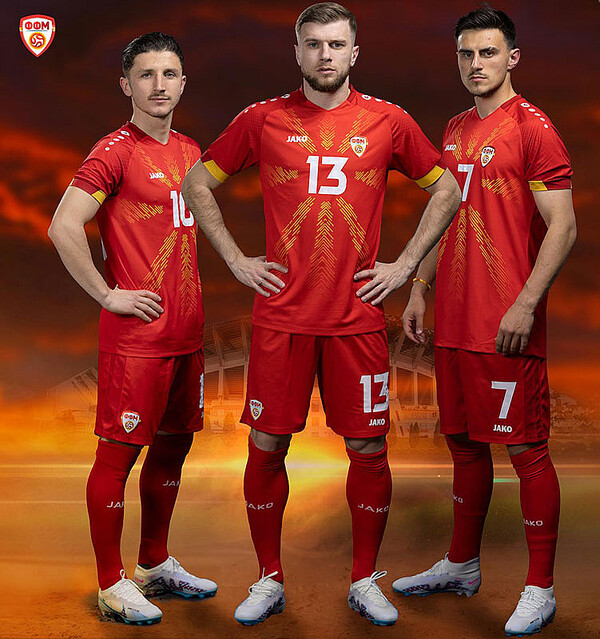 長すぎた…北マケドニア代表、「7年ぶり」に新ユニフォームを発表！EURO