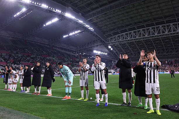 第7節のヴィッセル神戸戦で敗れたFCソウルの選手ら Photo/Getty Images