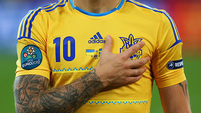 43%割引イエロー系【驚きの値段】 【オレクサンドル・ジンチェンコ】ウクライナ代表 20/21 ホーム ユニフォーム ウェア サッカー