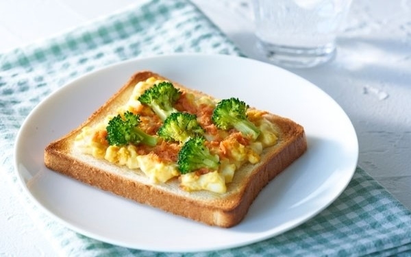 【食パン】忙しい朝に助かる!10分以内で作れるトースト・サンドレシピ8選
