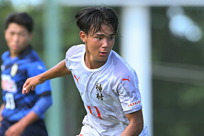 神村学園のFW徳村楓大。町田への来季加入が内定。写真:金子拓弥(サッカーダイジェスト写真部)
