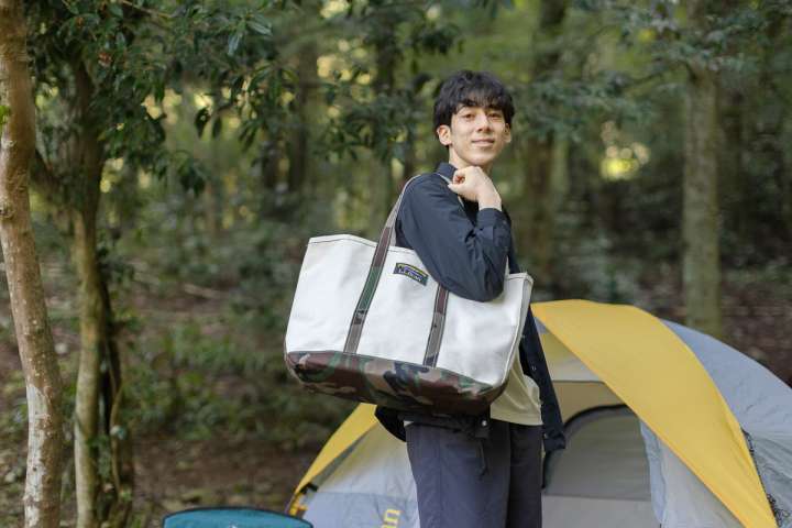 エル・エル・ビーンの名作に“カモ柄”という遊び心。ボート・アンド・トートに新スタイルが仲間入り！