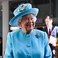 ѸҤ򥸥硼٤Ƥꥶ٥ʲϡThe Royal Family2019ǯ523InstagramThe Queen today visited British_Airways, which will reach its centenary on 25 August.ס٤Υ꡼󥷥åȡ