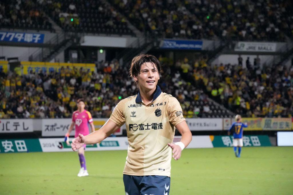 公式が認めた男！JリーグがJ2ジェフユナイテッド千葉FW小森飛絢の