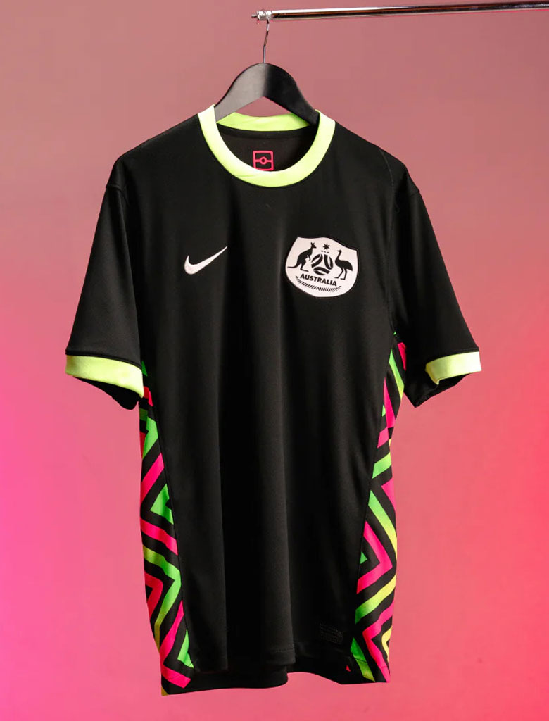 まさかのジグザグ！オーストラリア代表が2025新ユニフォームを発表
