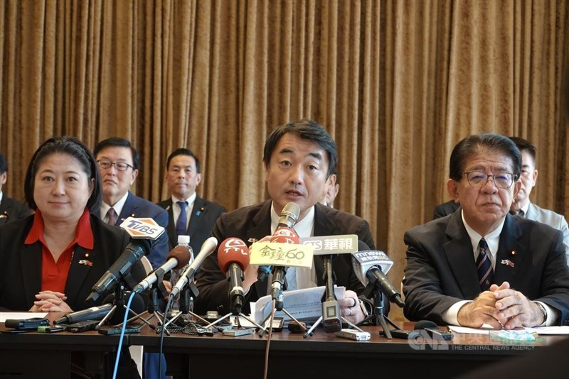 ²ñ¸«¤Ç¥á¥Ç¥£¥¢¤Î¼ÁÌä¤ËÅú¤¨¤ëÆü²Úº©´´Éô¤Îº´¡¹ÌÚµª½°±¡µÄ°÷¡Ê¼êÁ°Ãæ±û¡Ë¡á10·î10Æü¡¢ÂæËÌ»Ô