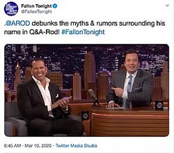 ファンからの質問をうまく交わしたアレックス・ロドリゲス（画像は『Fallon Tonight　2020年3月10日付Twitter「.＠AROD debunks the myths ＆ rumors surrounding his name in Q＆A-Rod!」』のスクリーンショット）