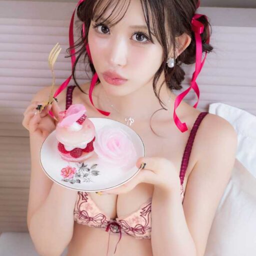 伊藤桃々プロデュースのランジェリー♡Rosem新作「リボンミニョン」が