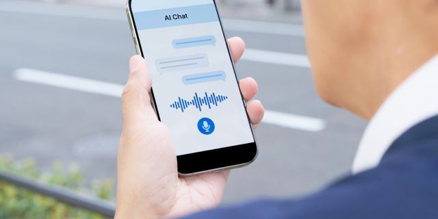 あらゆる領域に浸透しているAI（eizan / PIXTA）