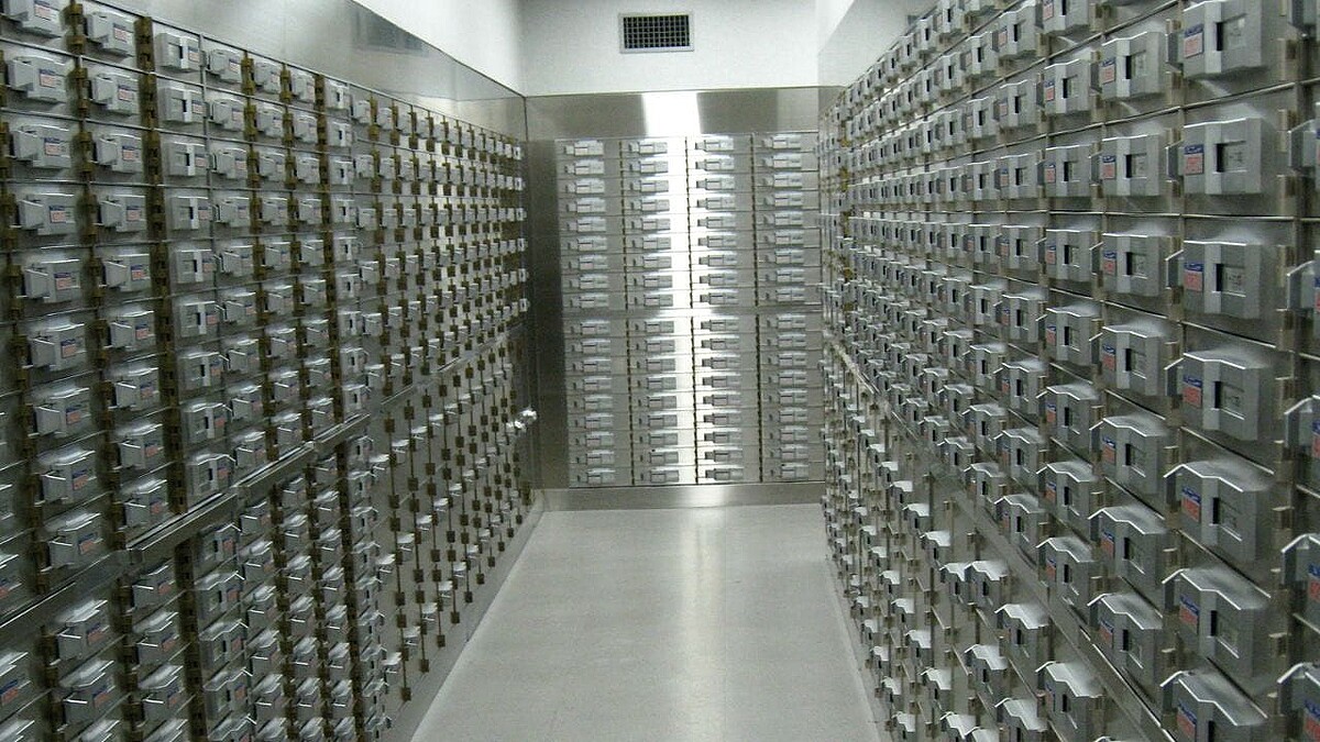 末期がんの夫が向かった貸金庫 浮気妻を破産に追い込んだ「執念の復讐」